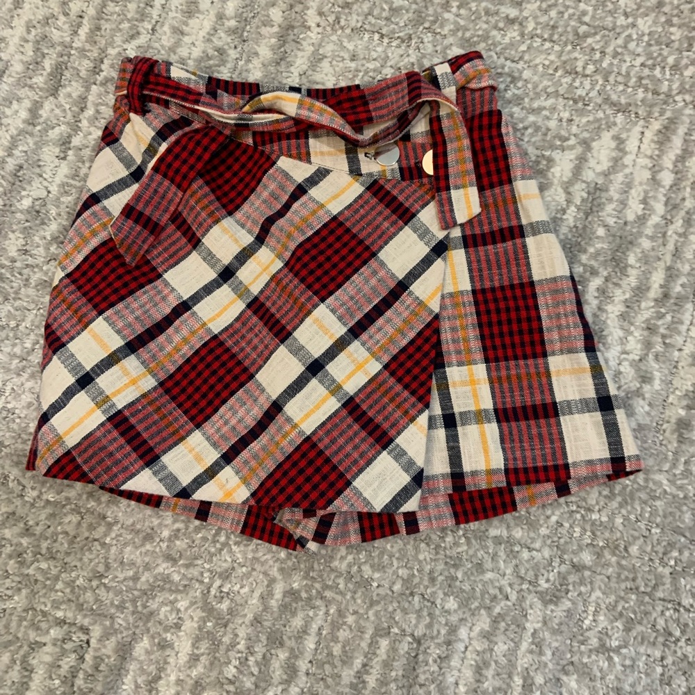 Zara skirt/shorts‎